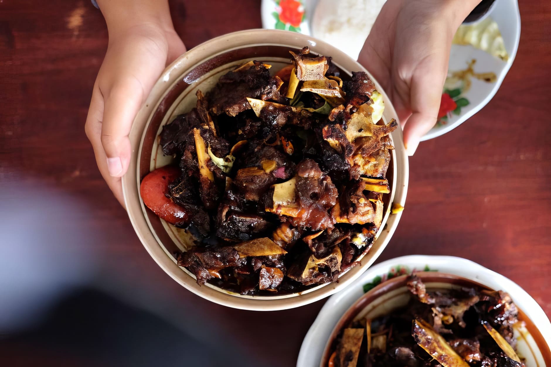 Siapa Bilang Solo Cuma Ada Makanan Manis, Kuliner Eksotis Nan Pedas Ini Juga Wajib Dicoba